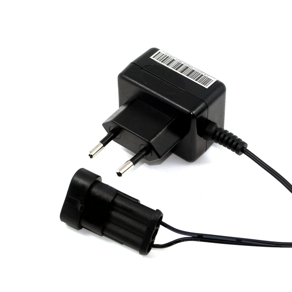 7.5V 0.7A 5.25W EU AC adaptador